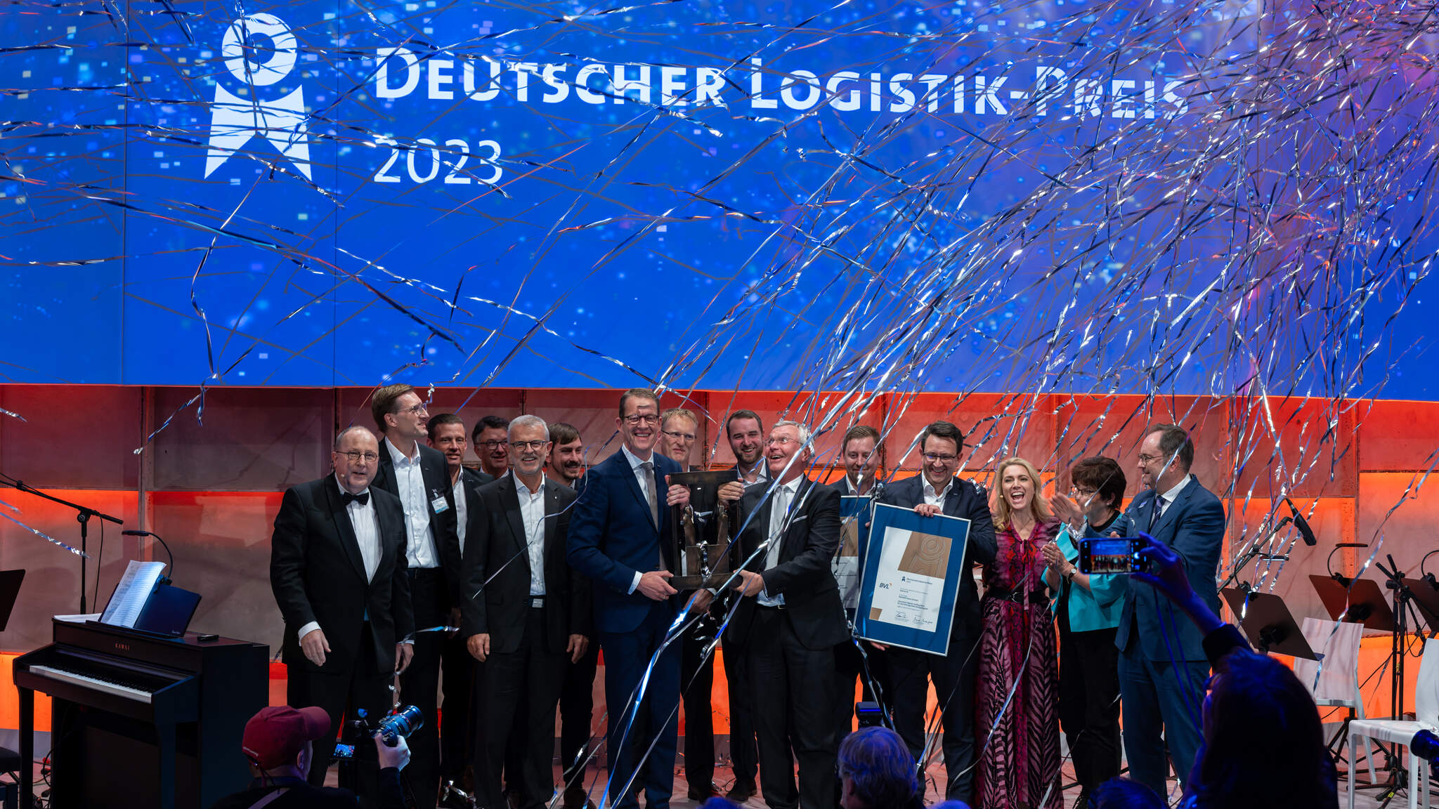 Fraunhofer IML och DACHSER tar emot det prestigefulla German Logistics Award 2023. Bild: BVL/Bubli