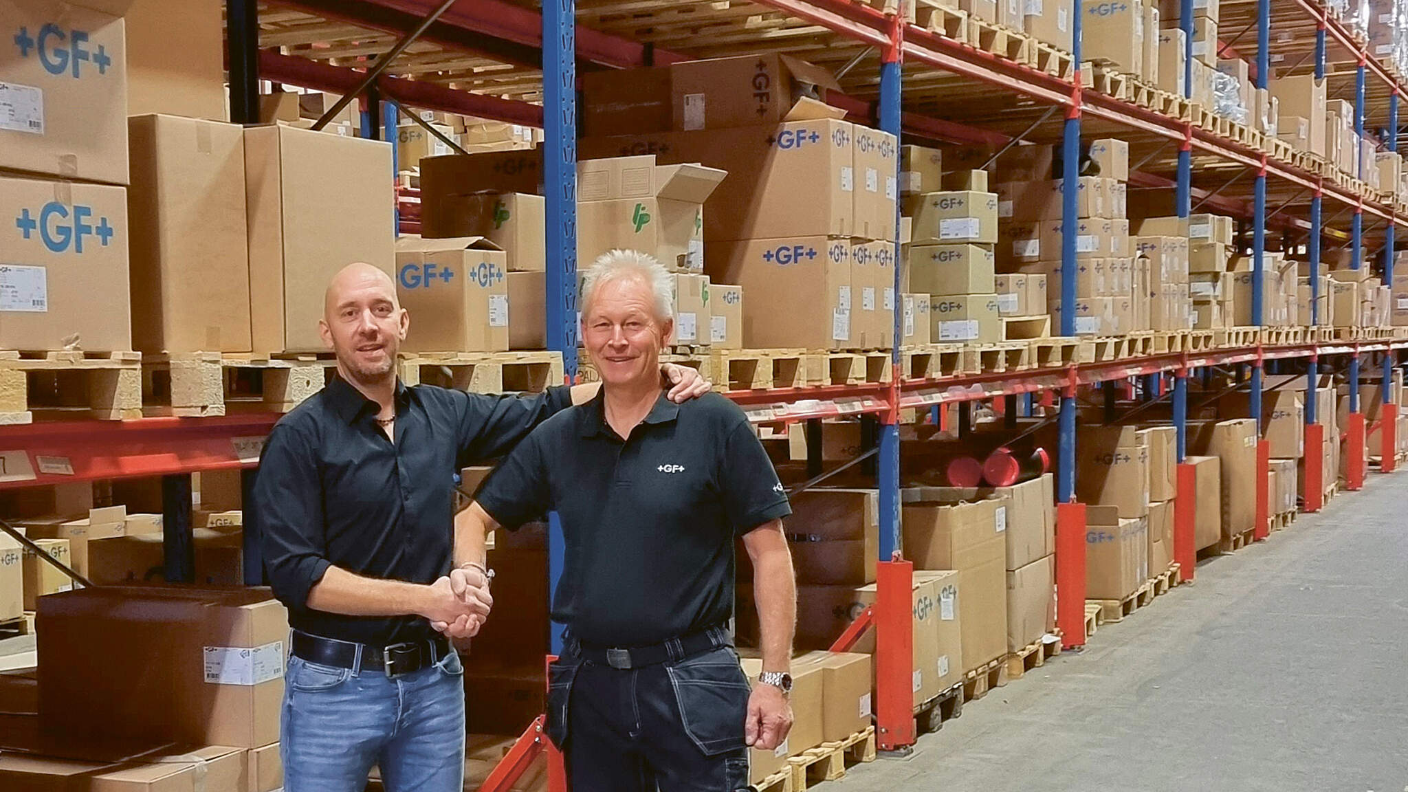 
Medlemmar i teamet: Fredrik Rånge, Warehouse Manager på DACHSERs filial i Jönköping (till vänster) och Thomas Hammarback, DC Manager på GF Piping Systems. 
 