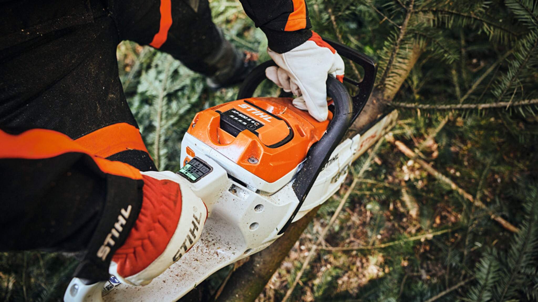 STIHL - världens mest sålda motorsågsvarumärke. 